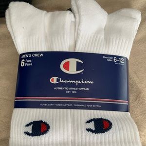 NWT 6 pair Champion Crew socks